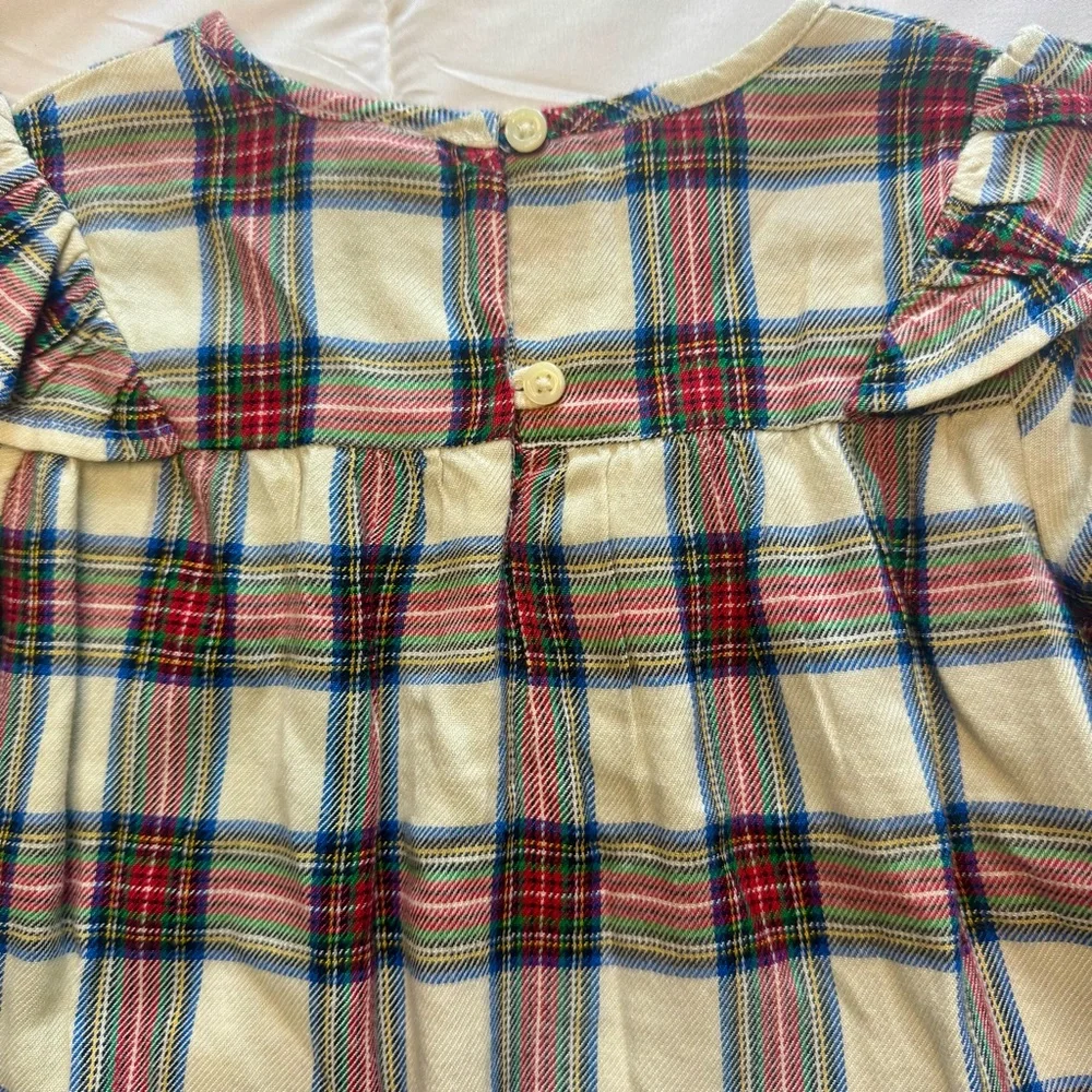 BabyGap Plaid Ruffle Top new with tags. Size 3